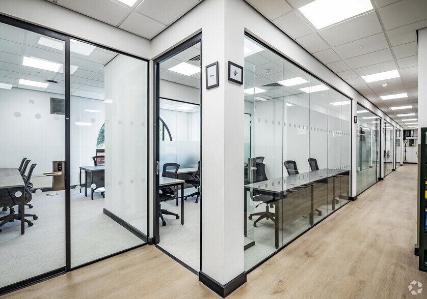 More Photos Of 33-34 Winckley Sq, Preston Coworking Space