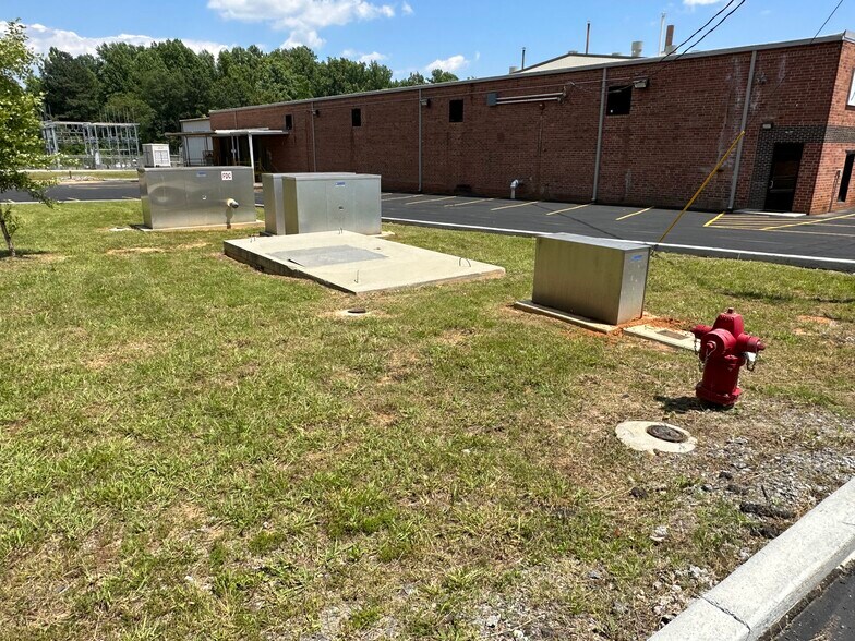 More Photos Of 119 Metrolina Dr, Shelby Manufacturing For Sale