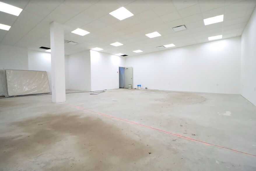 More Photos Of 61-19 Flushing Ave, Maspeth Storefront Retail Office For Lease