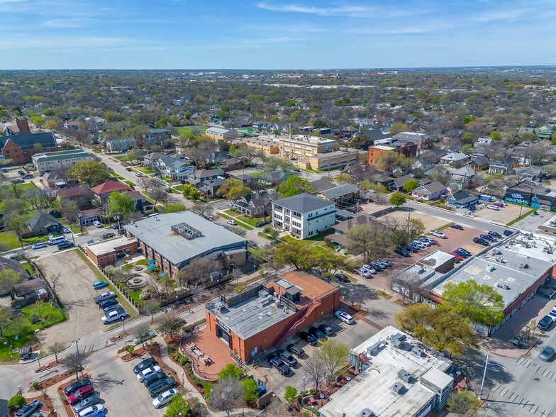 More Photos Of 1311 Lipscomb St, Fort Worth Restaurant For Lease
