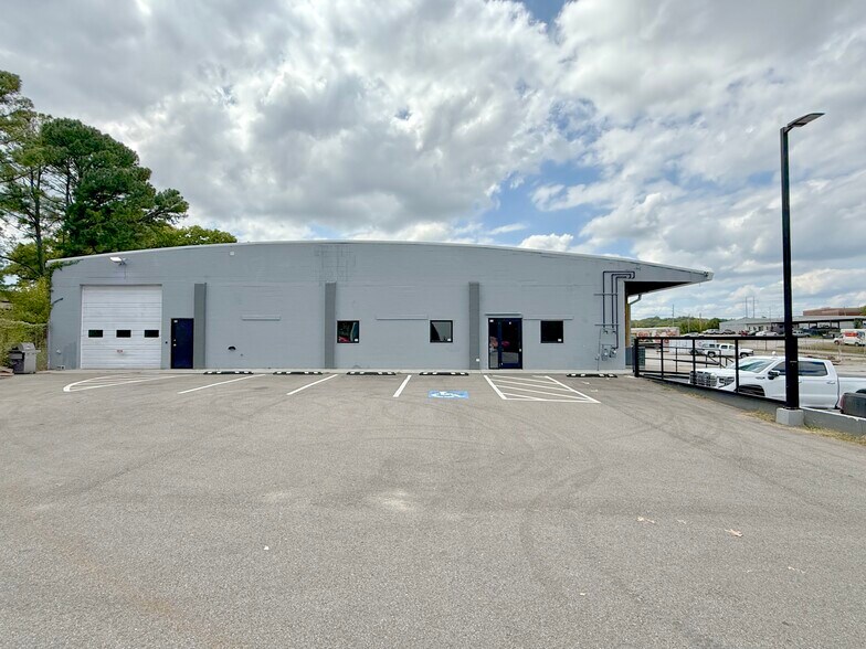 Primary Photo Of 423 Westover Dr, Columbia Industrial For Lease