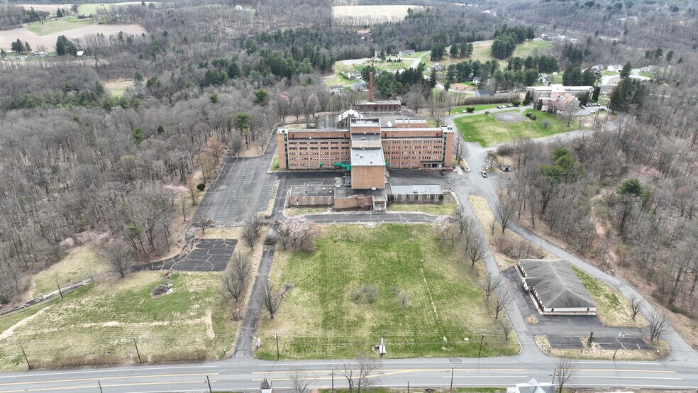 More Photos Of 101 Broad St, Ashland Hospital For Sale