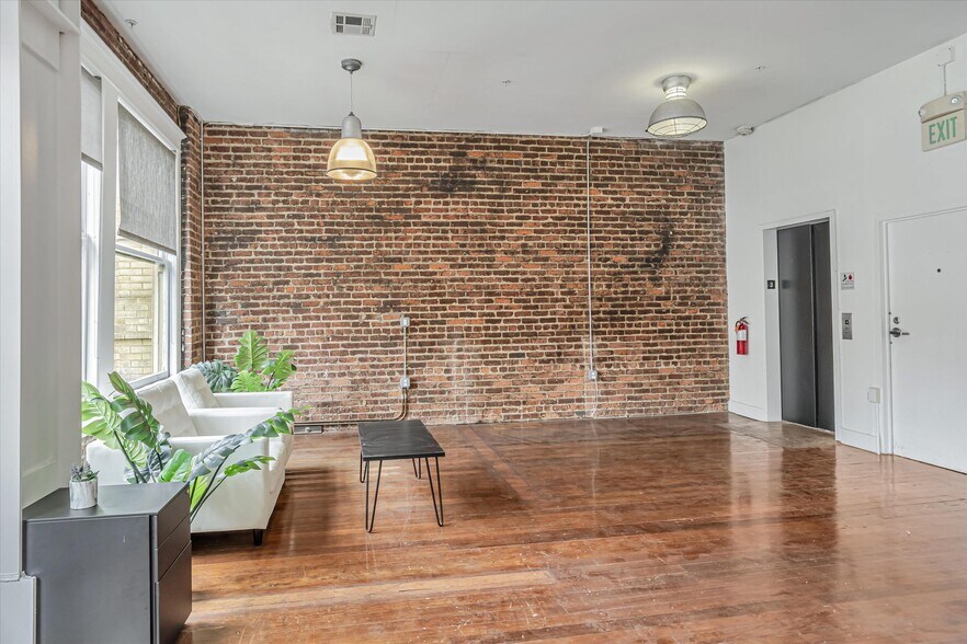 More Photos Of 34-38 Mason St, San Francisco Loft Creative Space For Sale