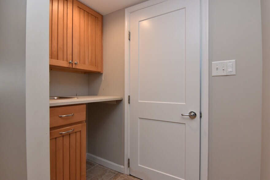 More Photos Of 18355 Coastal Hwy, Lewes Office For Lease