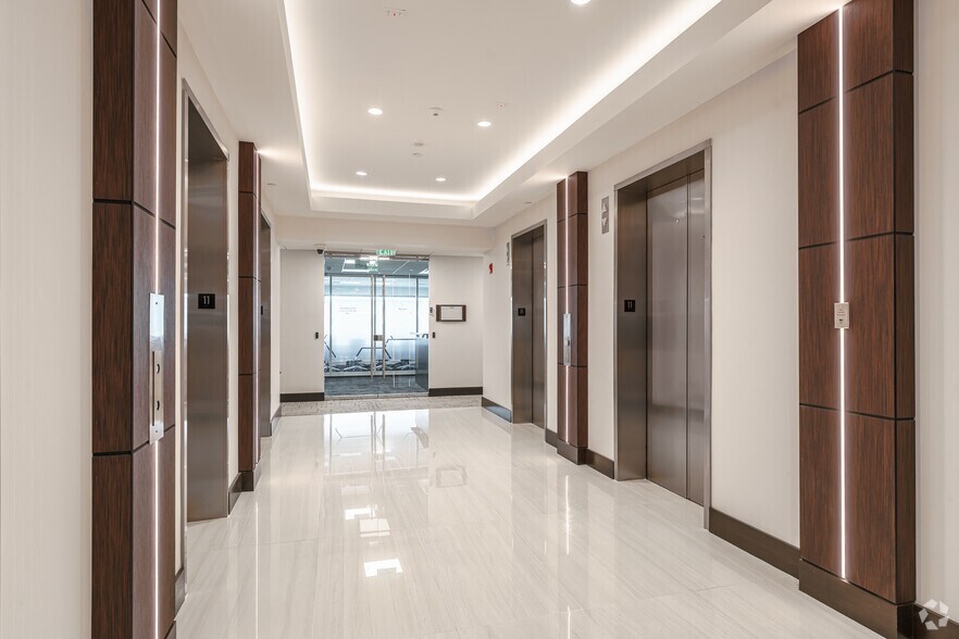 More Photos Of 1 E Broward Blvd, Fort Lauderdale Coworking Space