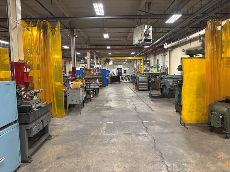 More Photos Of 720 Sheridan Dr, Easton Industrial For Lease