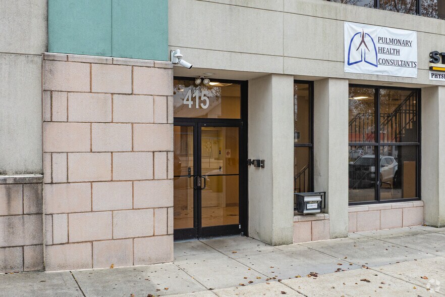 More Photos Of 415 W Landis Ave, Vineland Medical For Lease