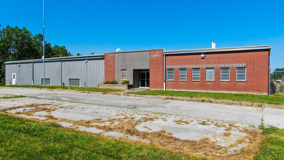 More Photos Of 1615 Radio Hill Rd, Boonville Warehouse For Lease