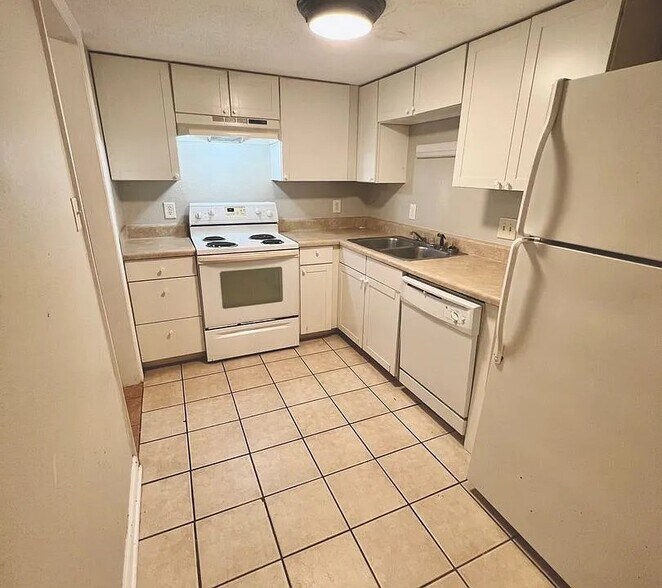More Photos Of , Tallahassee Multifamily For Sale