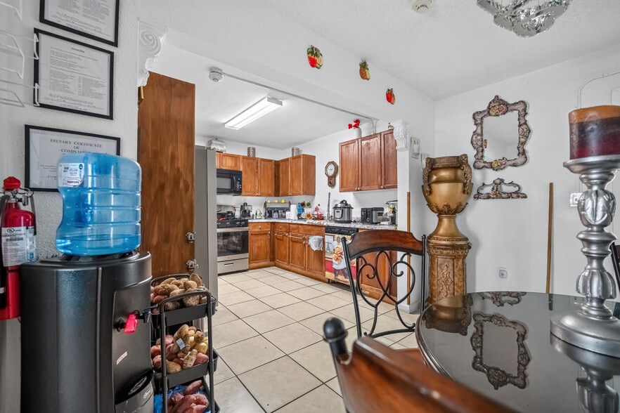 More Photos Of 7151 SW 42nd St, Miami Assisted Living For Sale