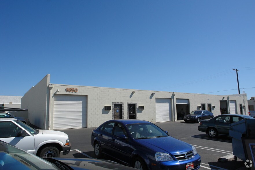 Primary Photo Of 9850-9860 Owensmouth Ave, Chatsworth Manufacturing For Lease