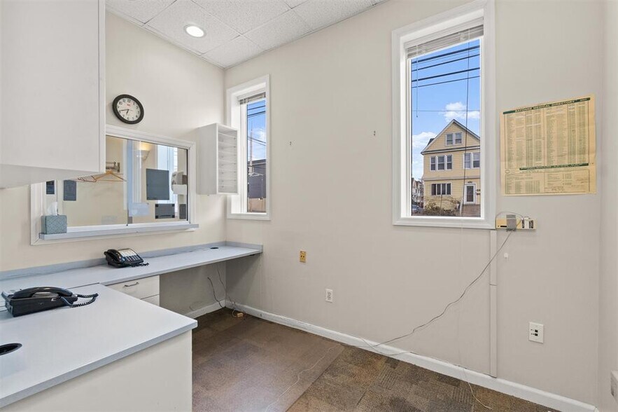 More Photos Of 391 Kennedy Blvd, Bayonne Medical For Sale