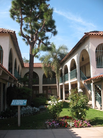 More Photos Of 421 N Brookhurst St, Anaheim Office For Lease