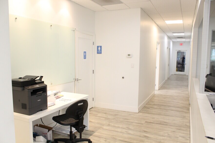 More Photos Of 6457 Hazeltine National Dr, Orlando Warehouse For Sale