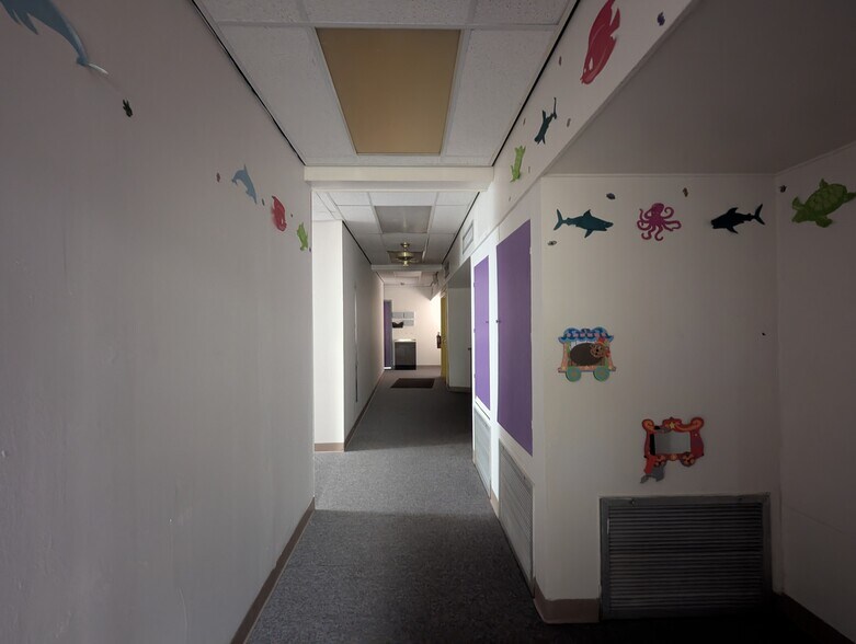 More Photos Of 715 Orleans St, Beaumont Office For Sale