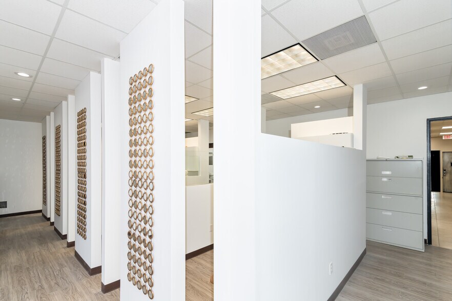 More Photos Of 1720 Yale St, Houston Medical For Lease