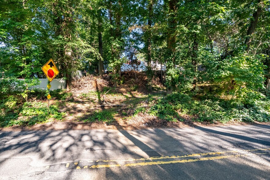 More Photos Of 6000 Palisdale Ave, Bronx Land For Sale