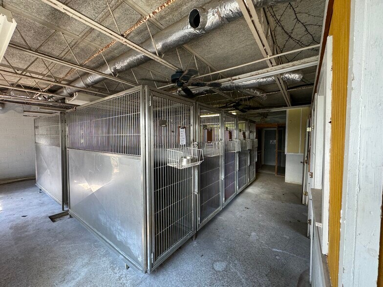 More Photos Of 4265 US Highway 17 N, Brunswick Medical For Sale