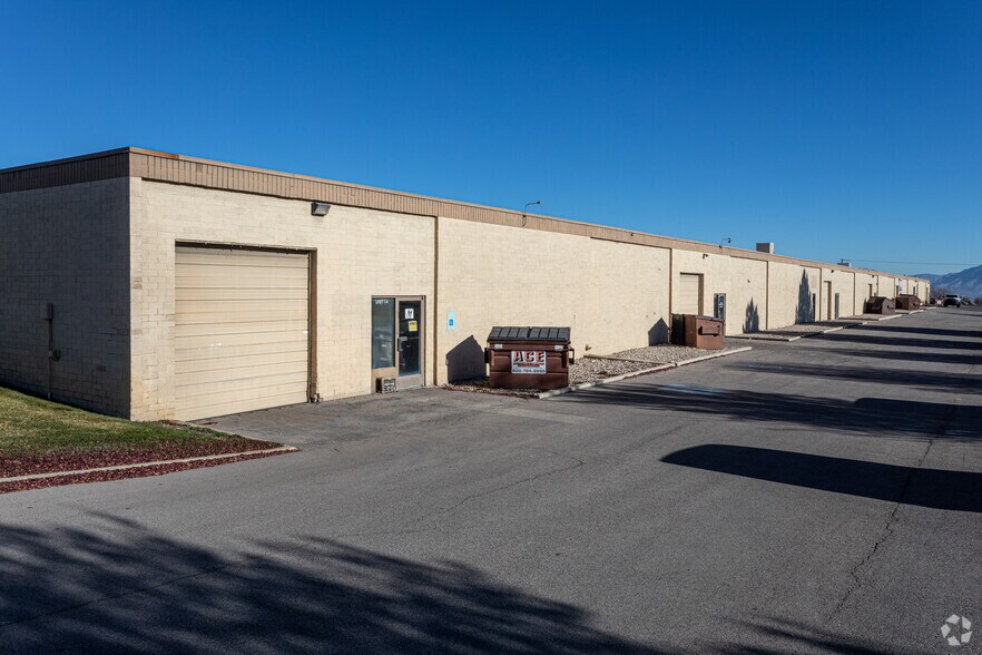More Photos Of 5320 Wells Park Rd, West Jordan Warehouse For Lease