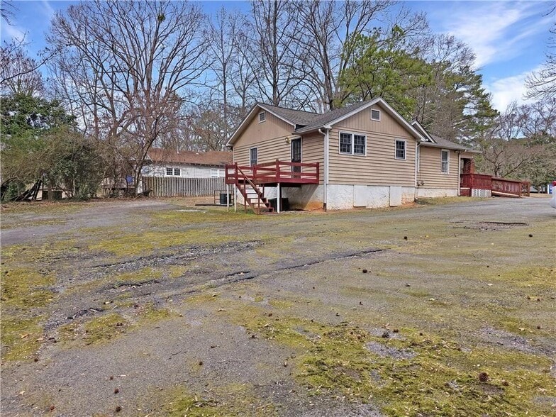 More Photos Of 2195 Fairburn Rd SW, Atlanta Office Residential For Lease