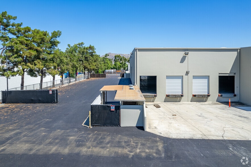 More Photos Of 1141 California Ave, Corona Warehouse For Sale
