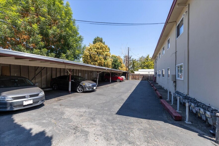 More Photos Of 2041 Beatrice Ct, San Jose Apartments For Sale