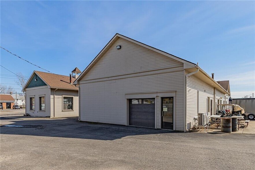 More Photos Of 4577 S Lake Rd, Brockport Auto Dealership For Sale