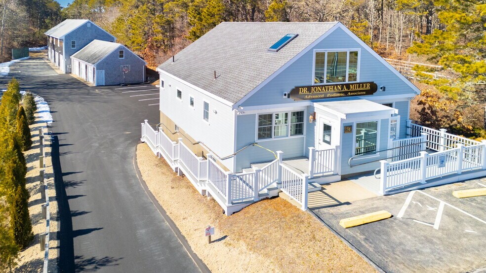 More Photos Of 31 Meetinghouse Rd, South Chatham Office For Sale