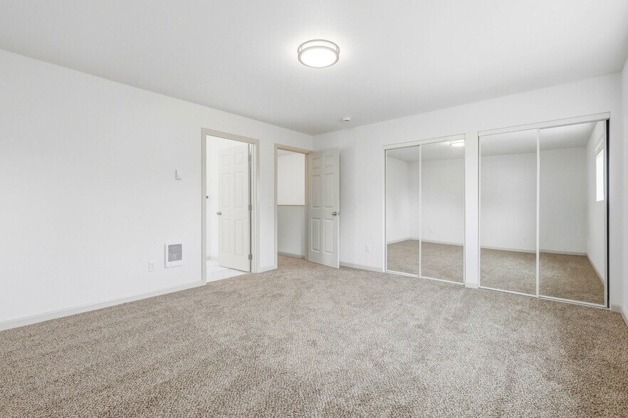 More Photos Of 255 NE Fourth St, Irrigon Specialty For Sale