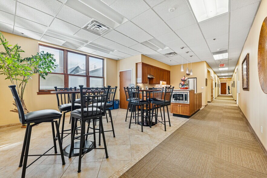 More Photos Of 1910 Main Ave, Durango Office For Sale