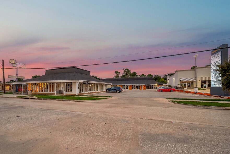 Primary Photo Of 14501-14525 Memorial Dr, Houston Unknown For Lease
