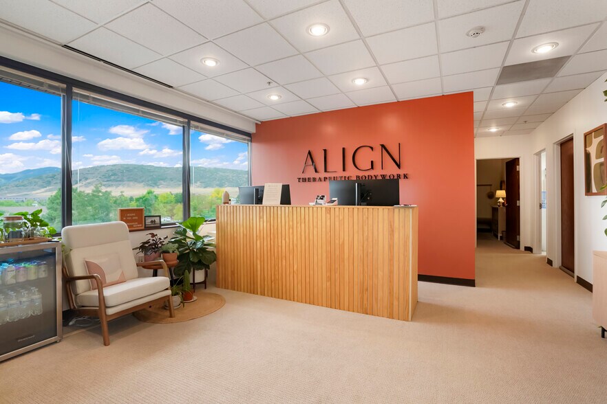 More Photos Of 10789 Bradford Rd, Littleton Office For Lease