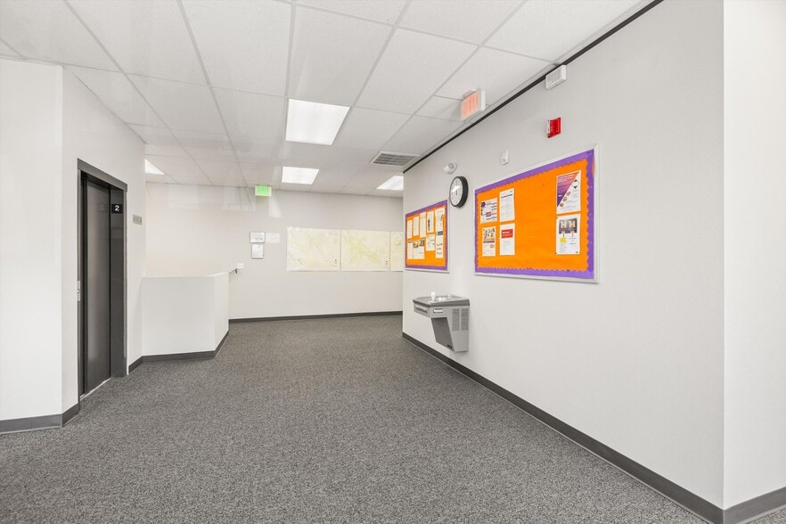 More Photos Of 35 Sunset Dr, Basalt Warehouse For Sale