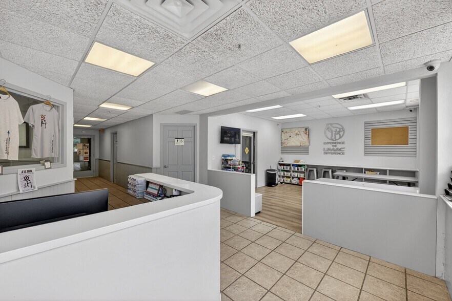 More Photos Of 114 Old Route 6, Carmel Loft Creative Space For Lease