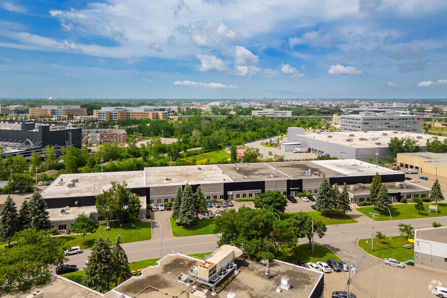 More Photos Of 6630-6650 Rue Abrams, Montréal Warehouse For Lease