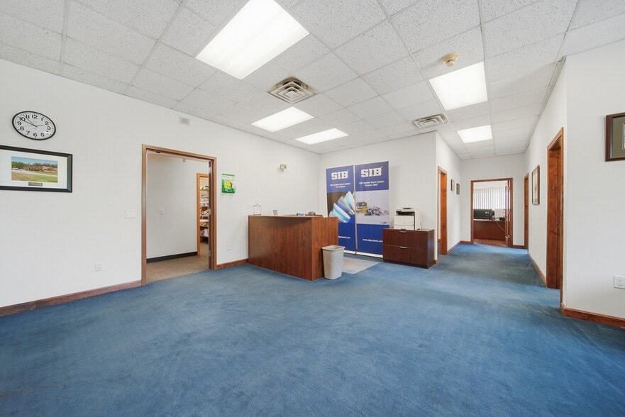 More Photos Of 141 Sanborn Rd, Tilton Flex For Sale