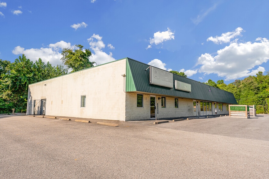 More Photos Of 951 Point Marion Rd, Morgantown Light Manufacturing For Sale