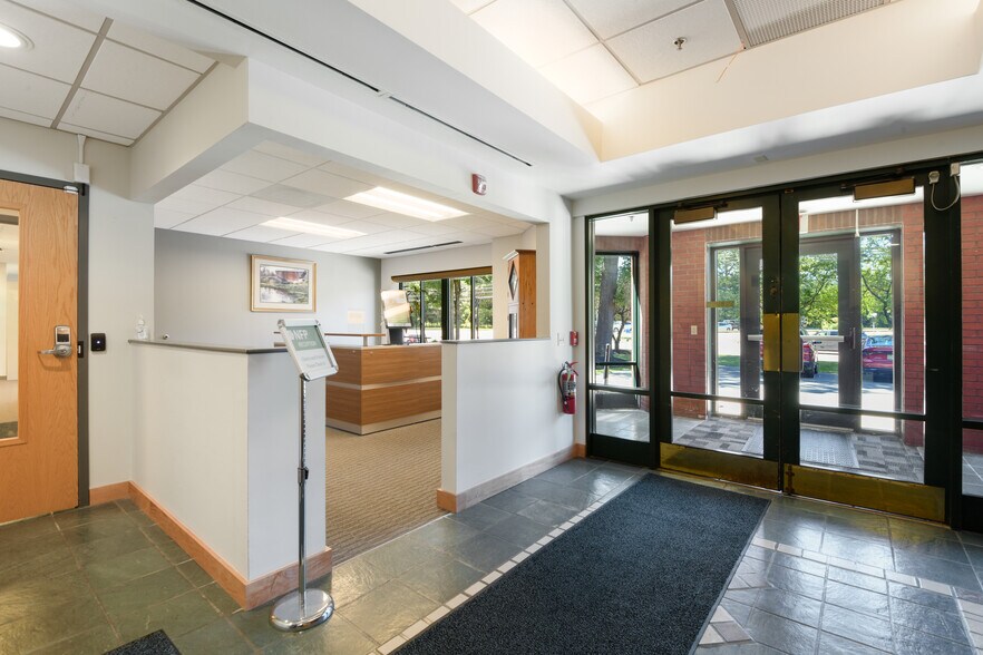 More Photos Of 620 Hinesburg Rd, South Burlington Office For Sale