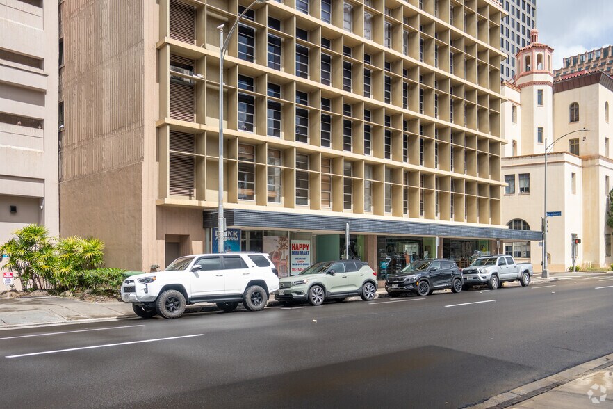 More Photos Of 249 Merchant St, Honolulu Office Residential For Sale