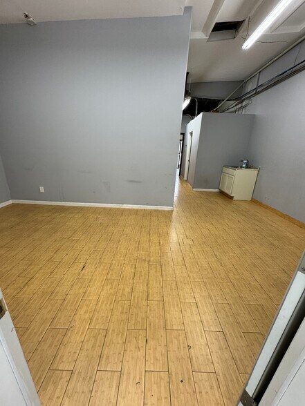 More Photos Of 4528 San Fernando Rd, Glendale Manufacturing For Lease