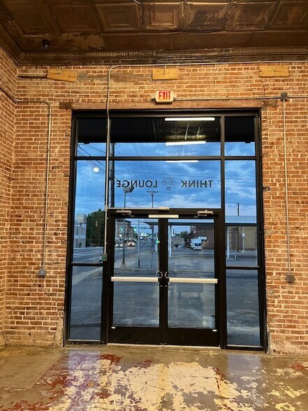 More Photos Of 215 S Arkansas Ave, Russellville Office For Sale
