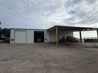 More Photos Of 9313 Circle Dr, Austin Industrial For Sale