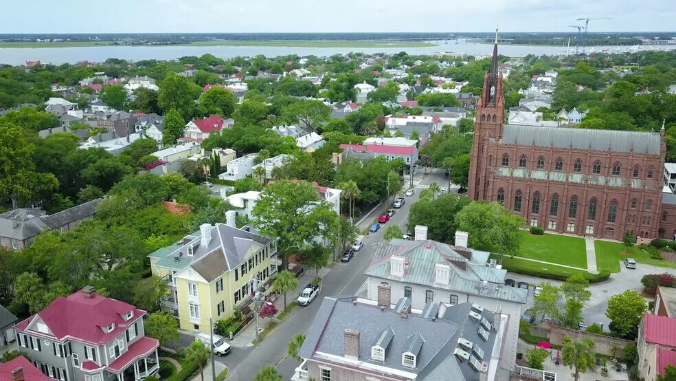 Primary Photo Of 117 Broad St, Charleston Hotel For Sale