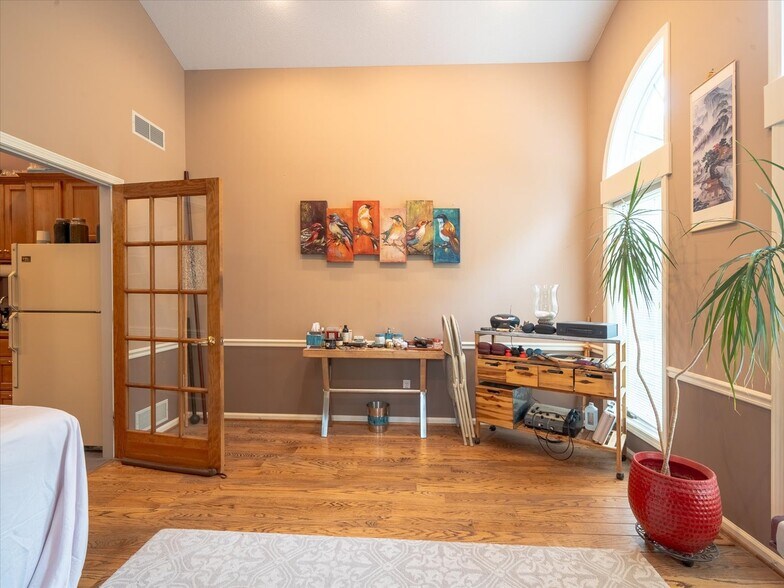 More Photos Of 55 Sullys Trl, Pittsford Office For Lease