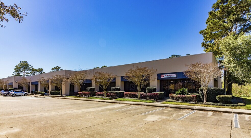 More Photos Of 115 James Dr W, Saint Rose Warehouse For Lease