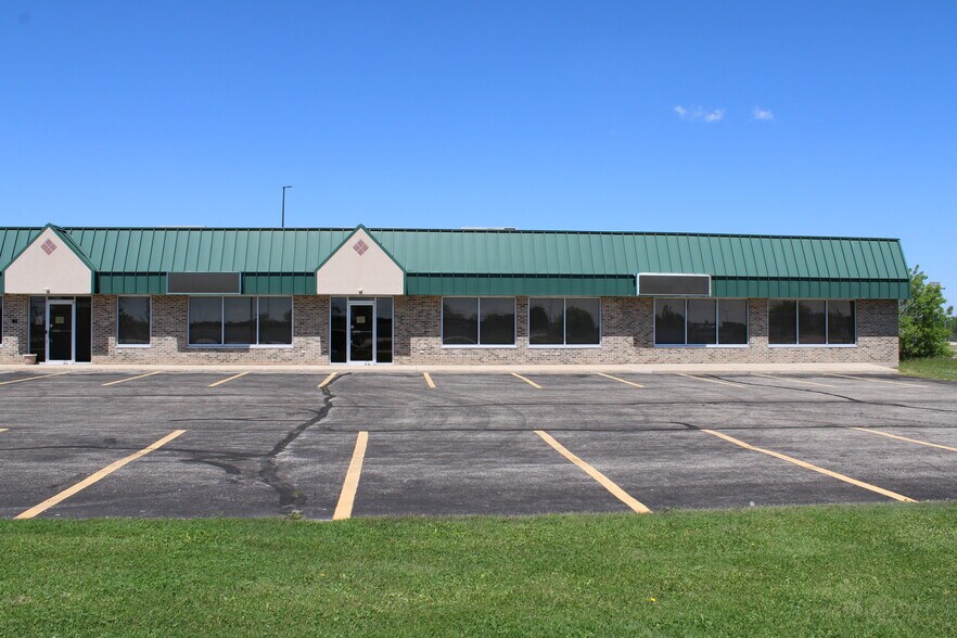 Primary Photo Of 848 S Military Rd, Fond Du Lac Storefront Retail Office For Lease