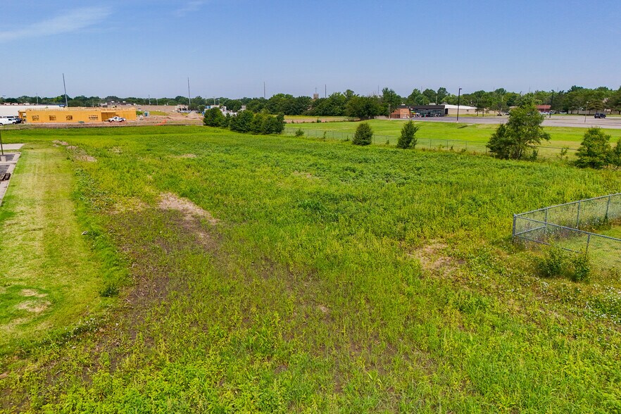 More Photos Of 2.8 +/- Acres on Central & Tyler, Wichita Land For Sale