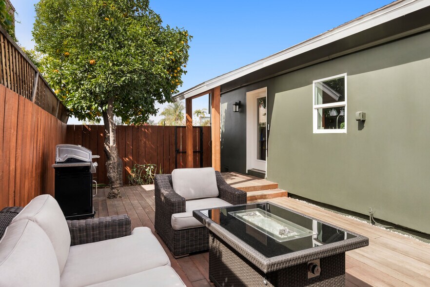 More Photos Of 510 Toledo St, Los Angeles Specialty For Sale