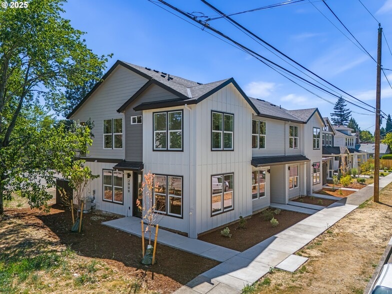More Photos Of , Portland Multifamily For Sale