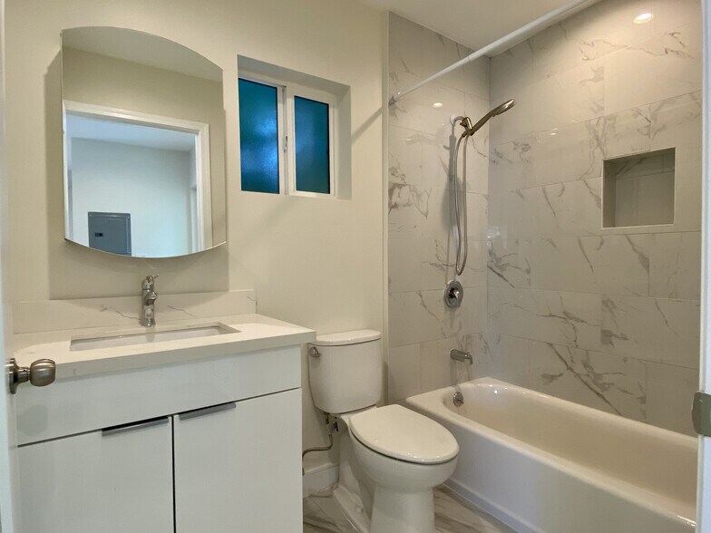 More Photos Of 4069-4071 Sawtelle Blvd, Culver City Apartments For Sale